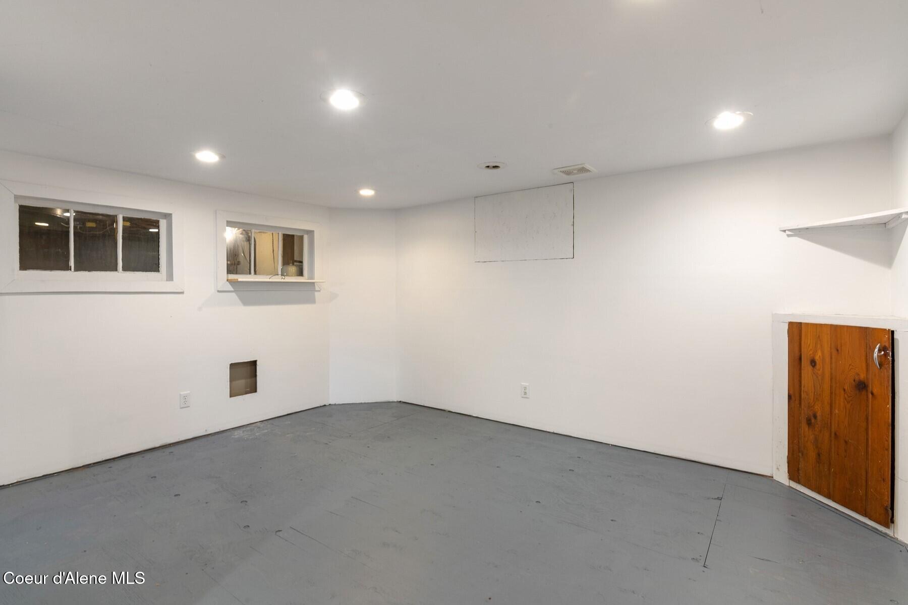 419 S Euclid Ave, Sandpoint, Alaska image 30