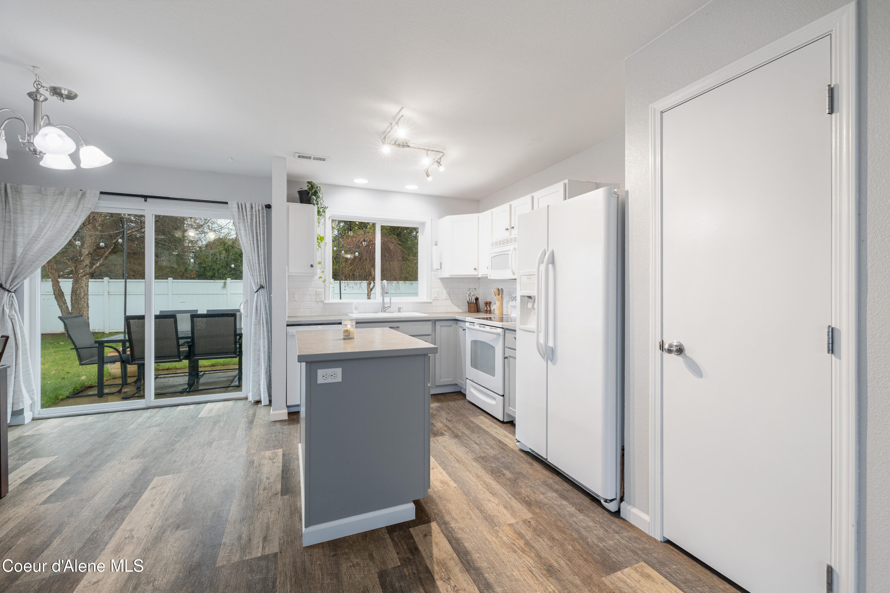 Coeur d'Alene, Idaho 83815, United States, 2 Bedrooms Bedrooms, ,2 BathroomsBathrooms,Residential,Active,106398