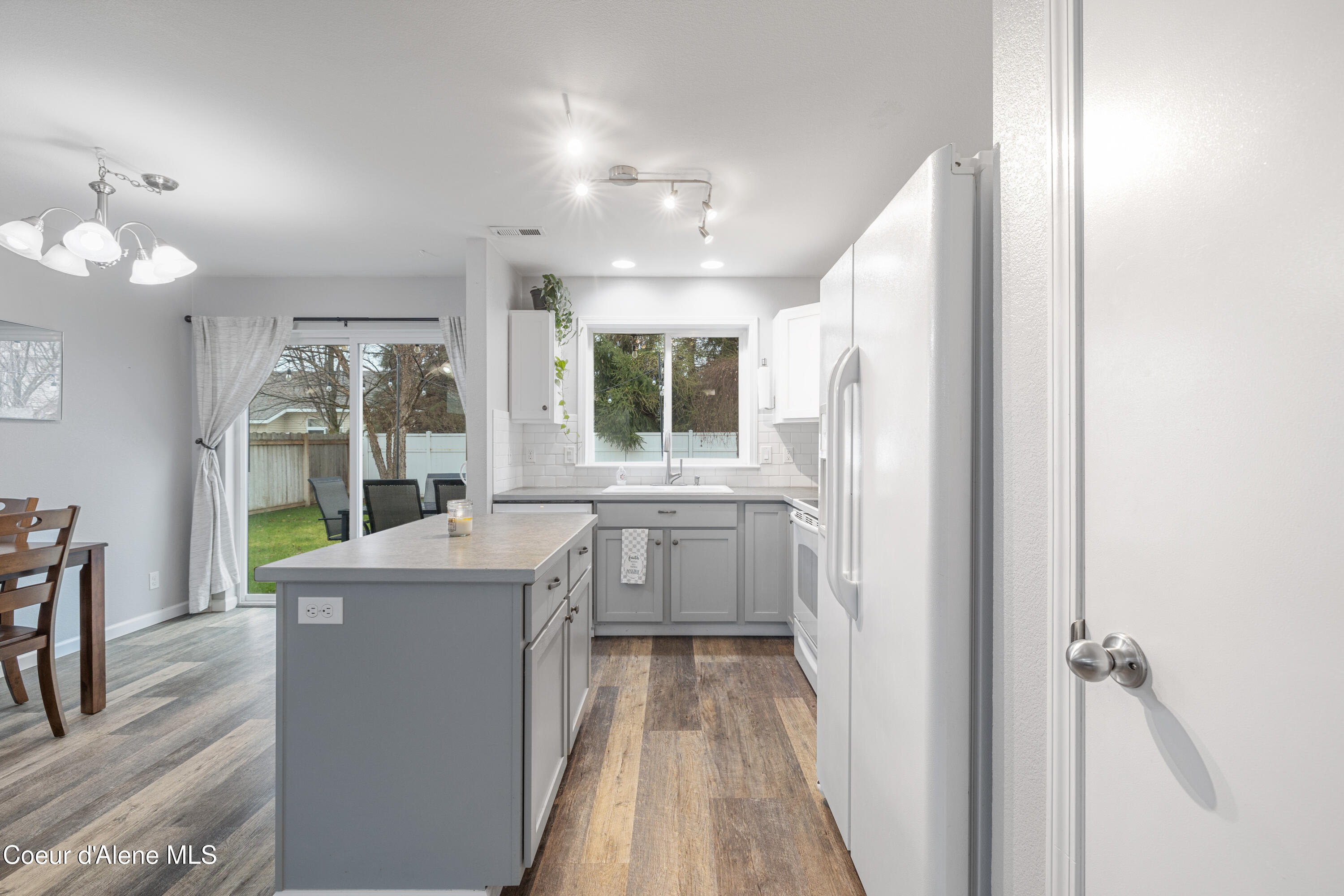 Coeur d'Alene, Idaho 83815, United States, 2 Bedrooms Bedrooms, ,2 BathroomsBathrooms,Residential,Active,106398