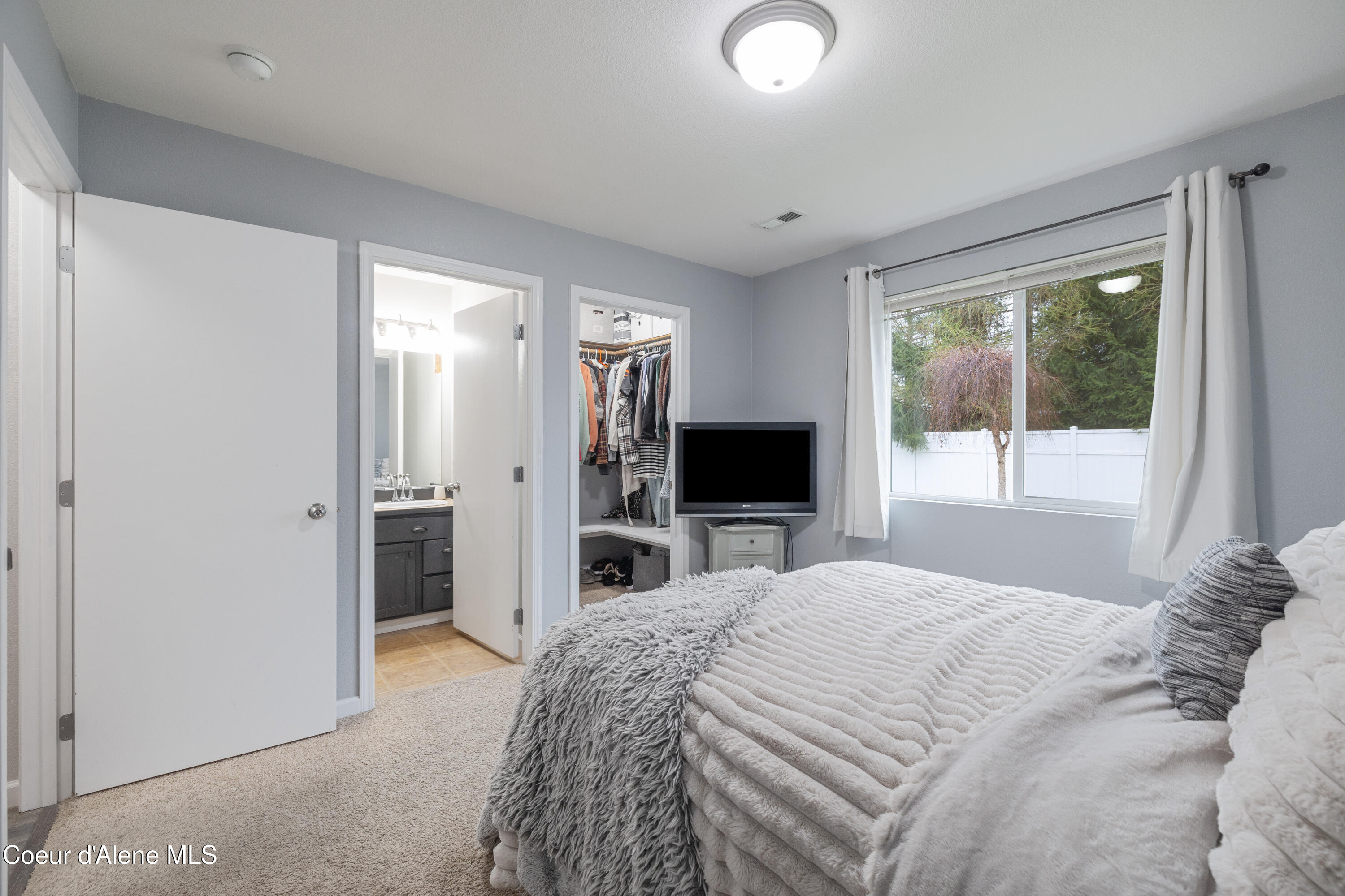 Coeur d'Alene, Idaho 83815, United States, 2 Bedrooms Bedrooms, ,2 BathroomsBathrooms,Residential,Active,106398