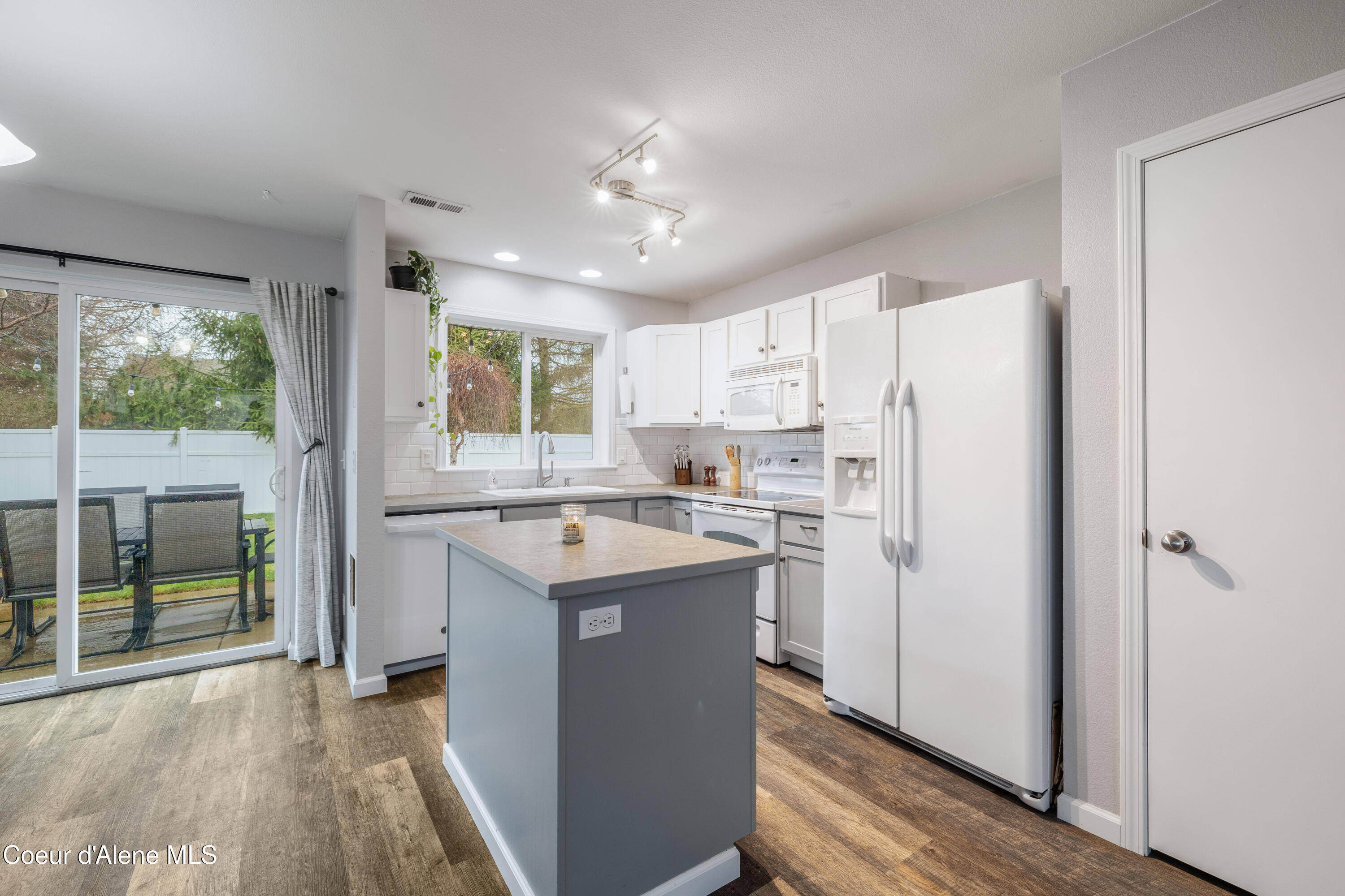 Coeur d'Alene, Idaho 83815, United States, 2 Bedrooms Bedrooms, ,2 BathroomsBathrooms,Residential,Active,106398