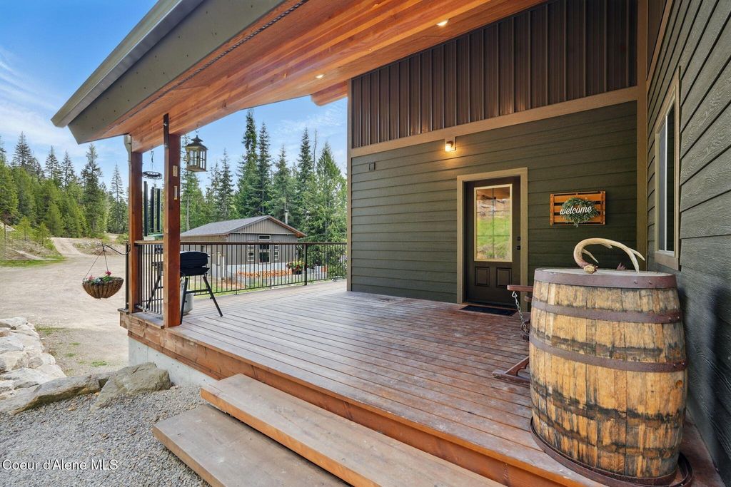 Photo of 204 Courtlen Ct, Priest Lake, ID 83856 (MLS # 26-4338)