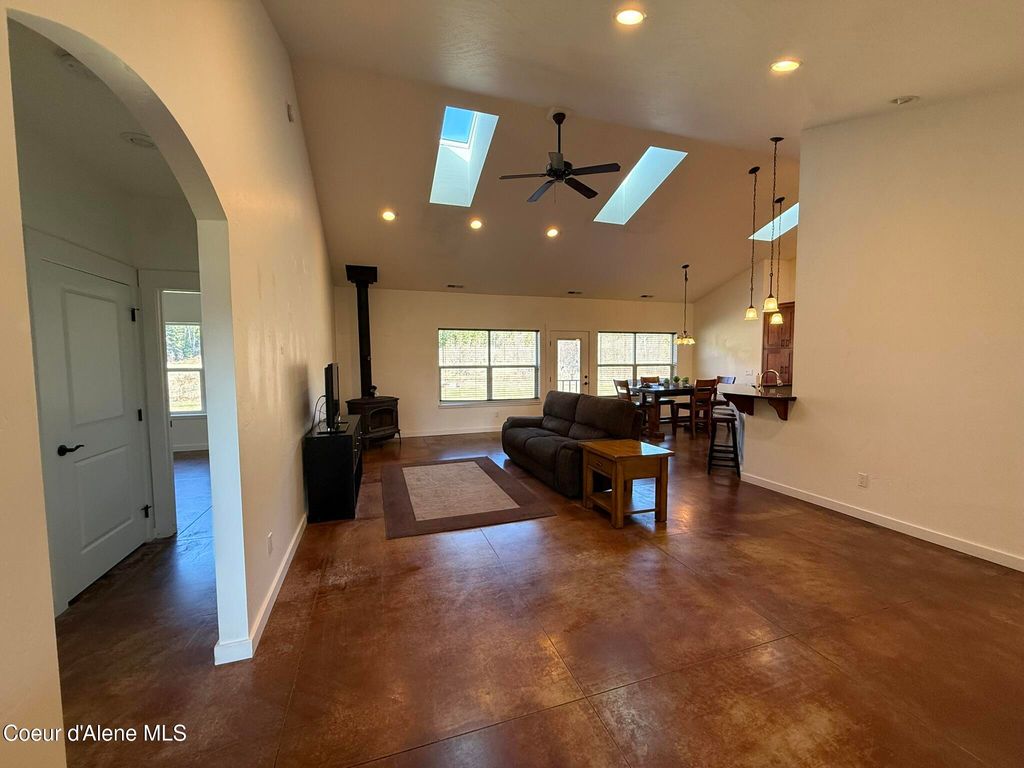 Photo of 80 Carlson Dr, Sandpoint, ID 83864 (MLS # 26-2765)