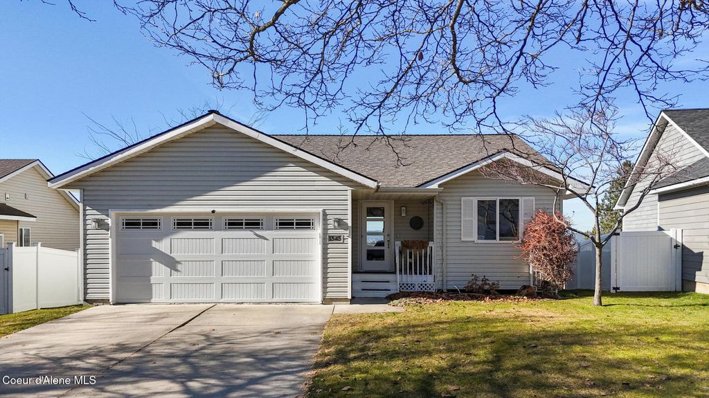 Photo of 1345 Kaniksu St, Post Falls, ID 83854 (MLS # 26-1280)