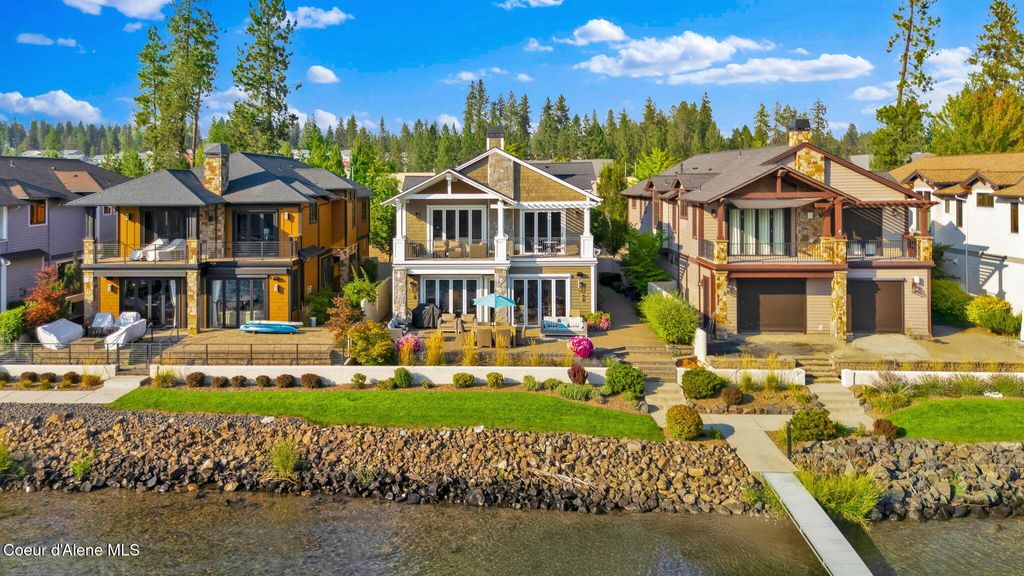 Photo of 3810 SHOREVIEW Ln, Coeur dAlene, ID 83814 (MLS # 25-9121)