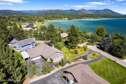 Single Family Residence in Sandpoint ID 315 Kaniksu Shores.jpg