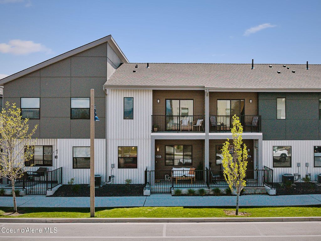 Photo of 1008 4TH Ave #104, Post Falls, ID 83854 (MLS # 26-4285)