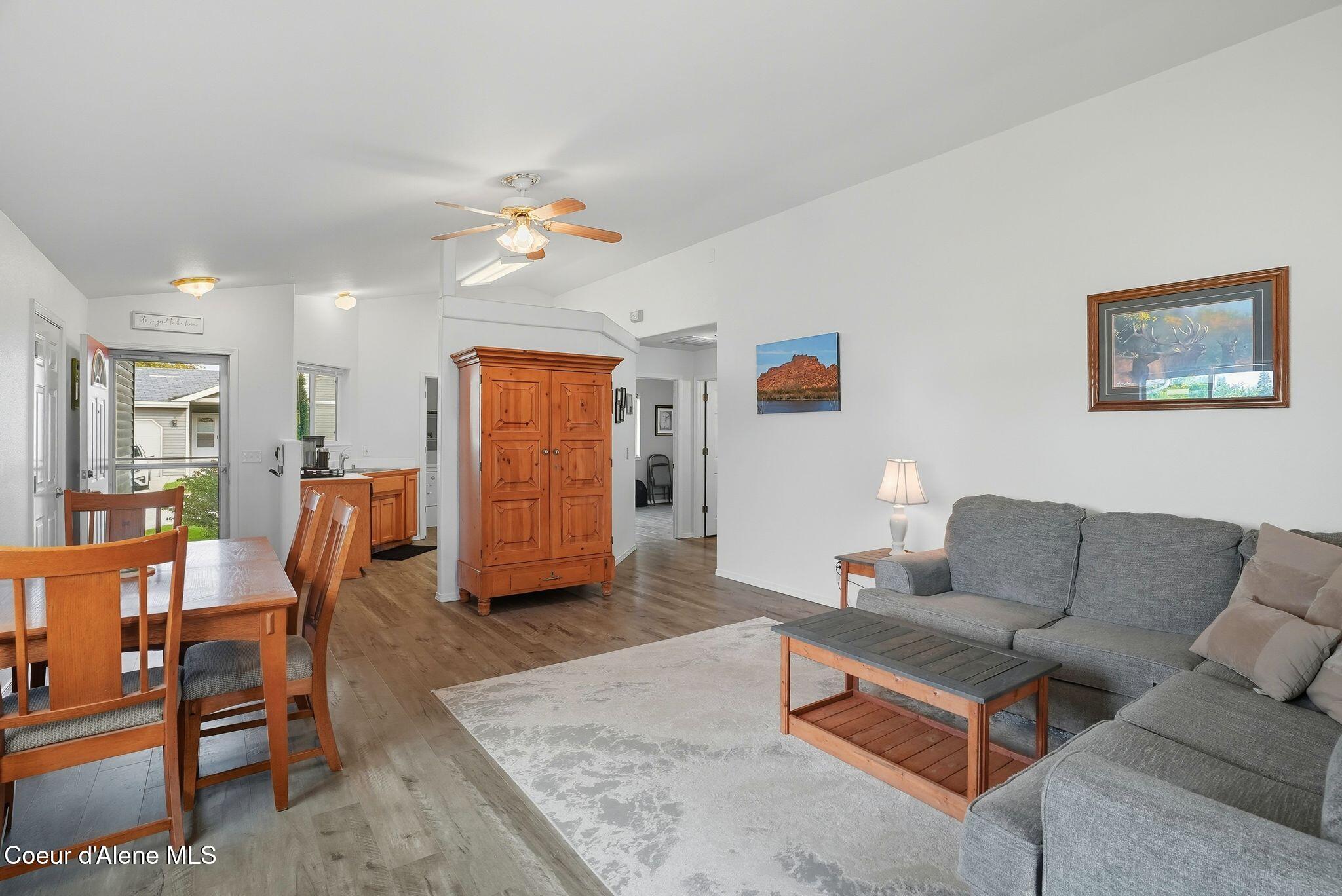 Coeur d'Alene, Idaho 83815, United States, 2 Bedrooms Bedrooms, ,1 BathroomBathrooms,Residential,Active,219690