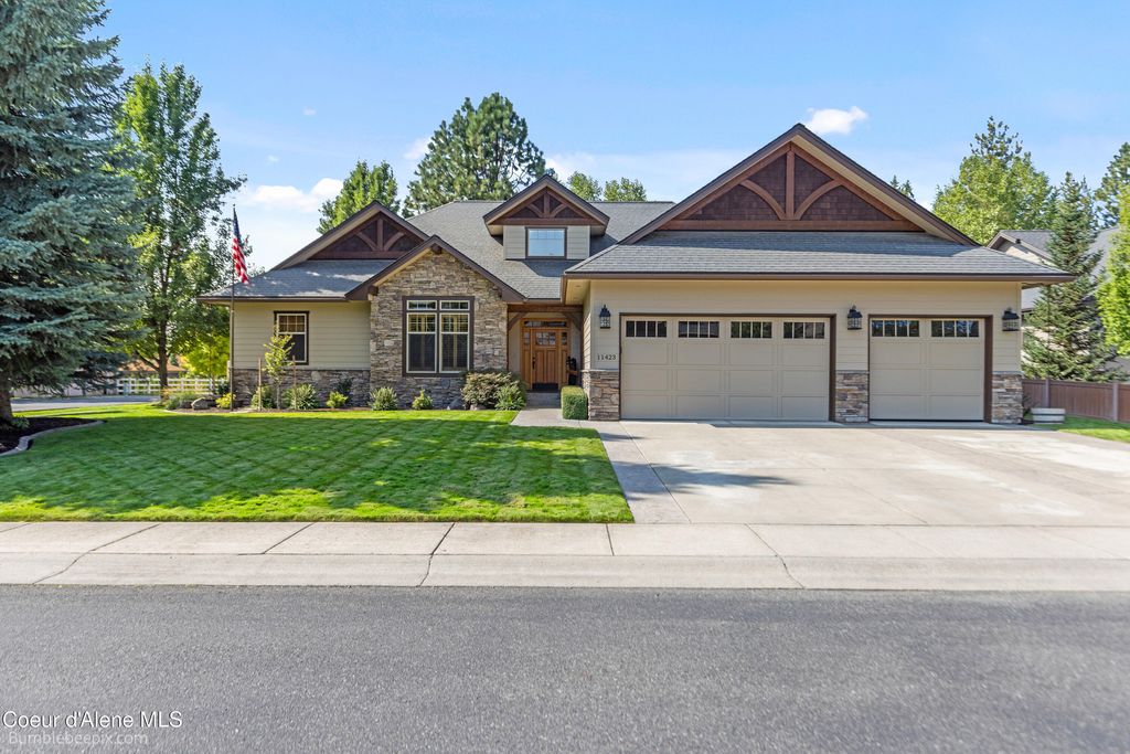Photo of 11423 Green Tree Ct. Ct, Hayden, ID 83835 (MLS # 25-9585)