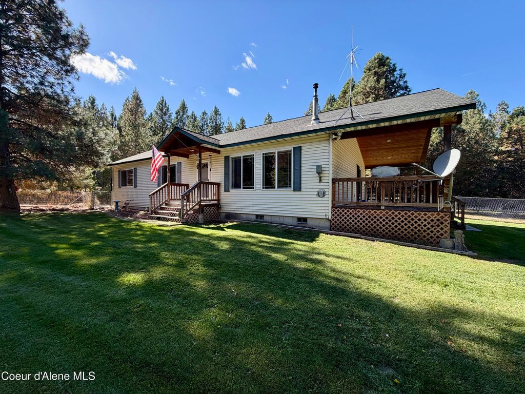 Photo of 36 Kings Spur Spur, Careywood, ID 83809 (MLS # 25-10048)