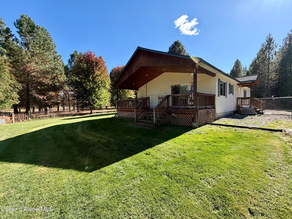 Photo of 36 Kings Spur Spur, Careywood, ID 83809 (MLS # 25-10048)