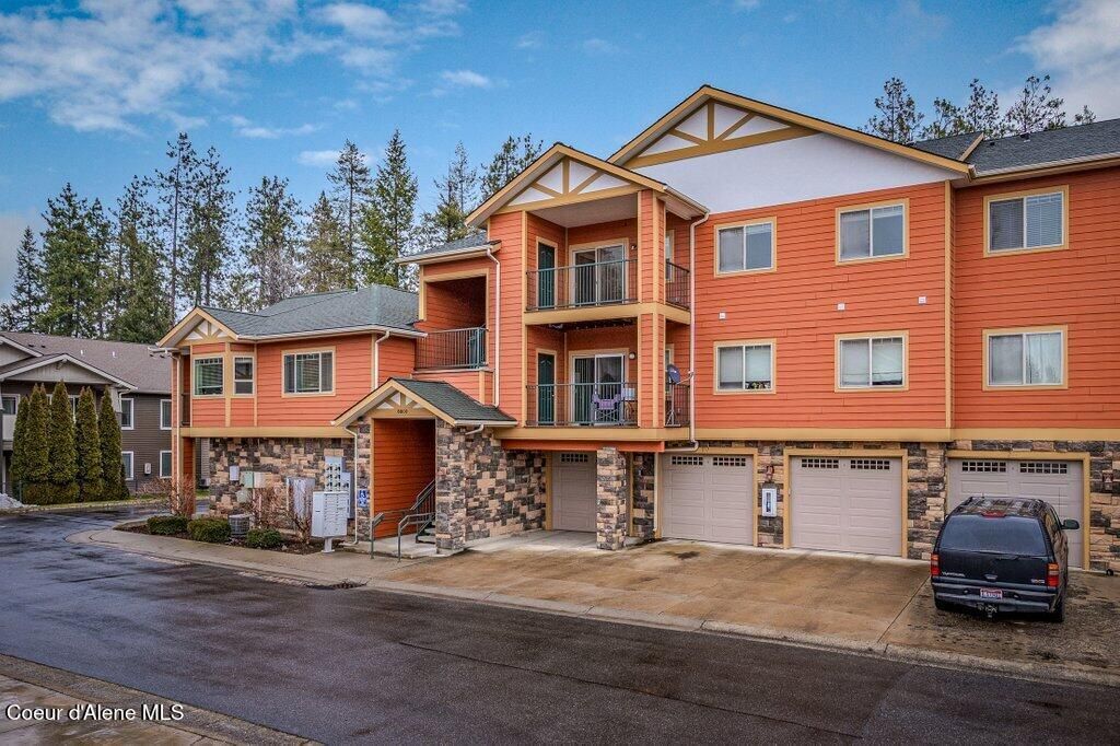 Photo of 6800 Spurwing Loop #304, Coeur dAlene, ID 83815 (MLS # 26-897)