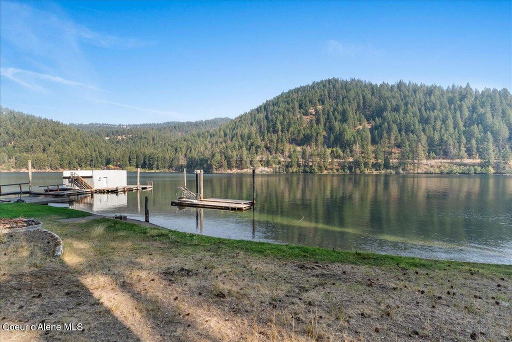 Photo of 19684 Lagrande AND lot 5A Bates Ln, Harrison, ID 83833 (MLS # 25-10171)