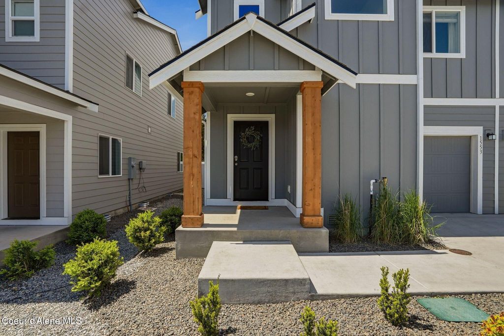 Photo of 1553 Luna St, Post Falls, ID 83854 (MLS # 26-5266)