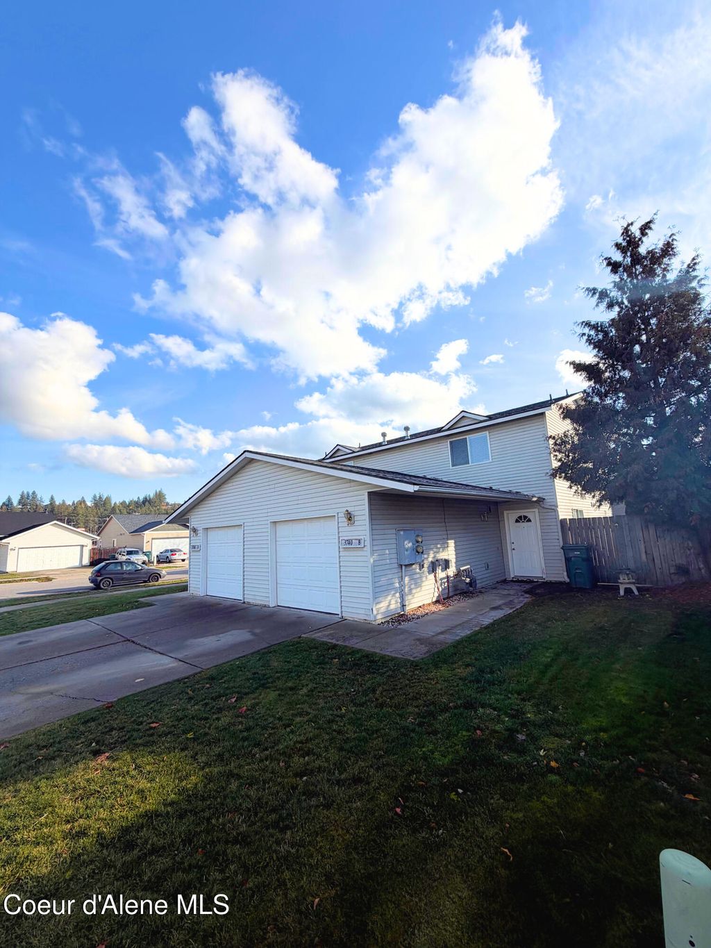Photo of 3740 JORDAN Dr, Post Falls, ID 83854 (MLS # 25-10957)
