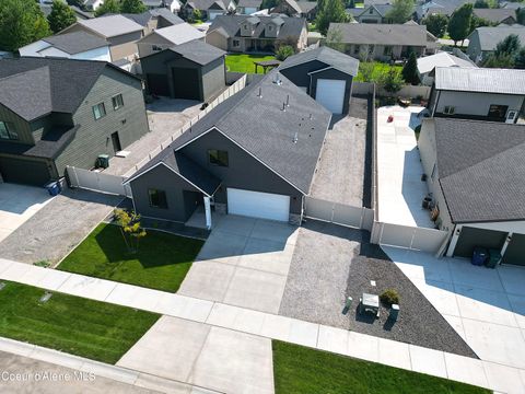 Photo of 6696 Portrush Dr, Rathdrum, ID 83858 (MLS # 25-10761)