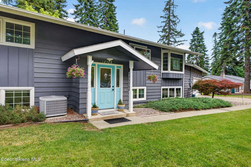 Photo of 12328 Kensington AVE, Hayden, ID 83835 (MLS # 26-7374)