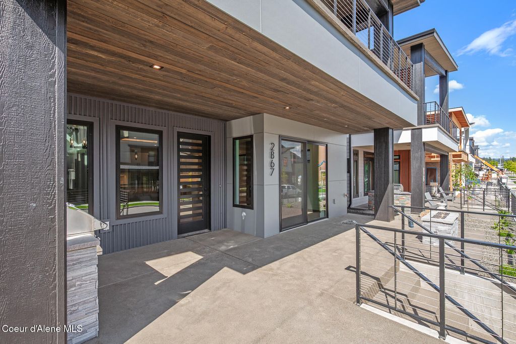 Photo of 2867 Lumber Lane Lane, Coeur dAlene, ID 83814 (MLS # 25-5149)