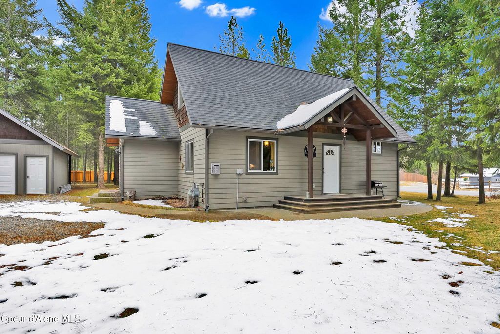 Photo of 54 Star Rd, Bonners Ferry, ID 83805 (MLS # 26-1724)