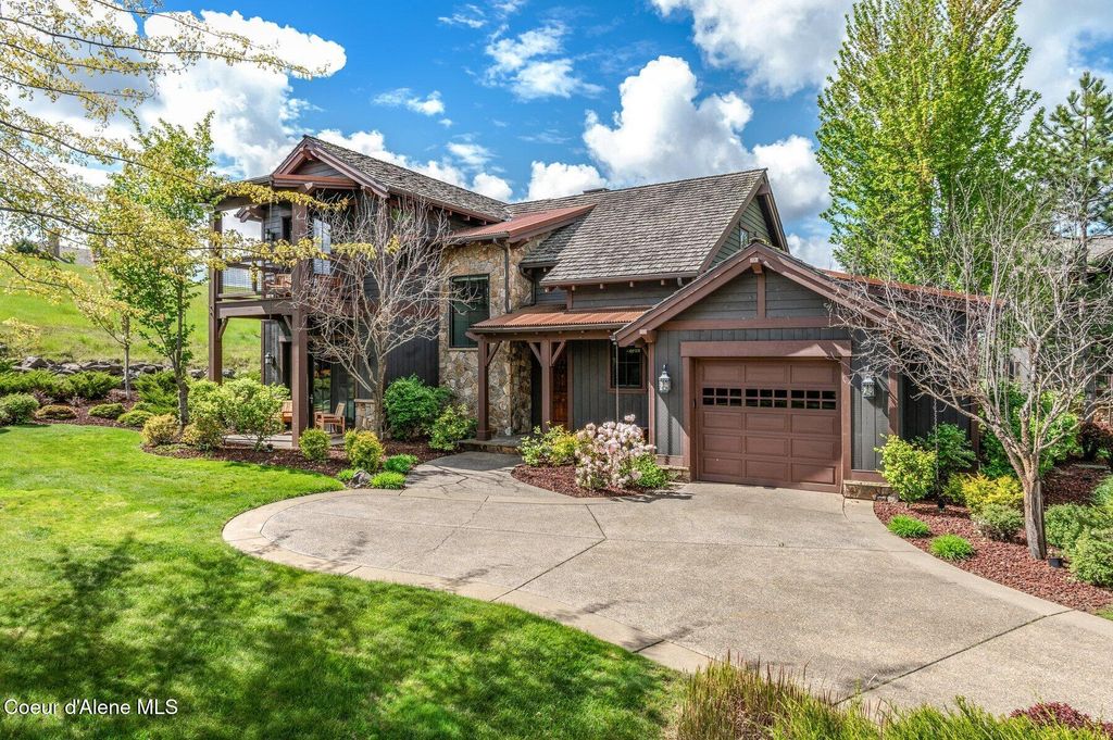 Photo of 17036 CITRINE Dr, Coeur dAlene, ID 83814 (MLS # 25-1360)