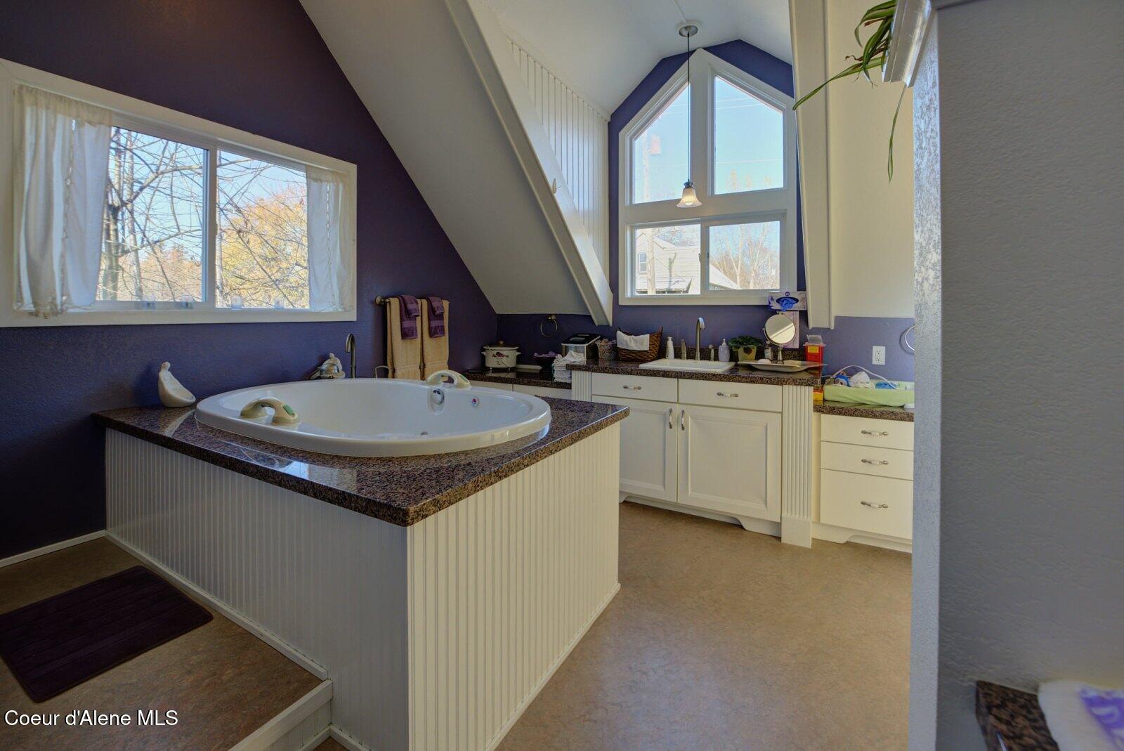 723 Pine St, Sandpoint, Idaho image 22