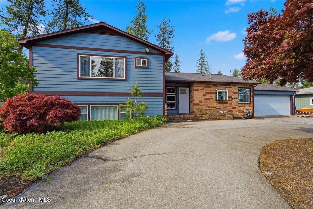 Photo of 2675 Fairway Dr, Coeur dAlene, ID 83815 (MLS # 26-4713)