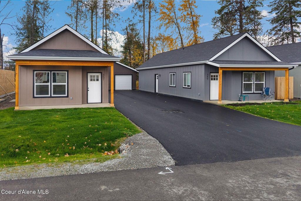 Photo of 369 Jasper Loop Loop, Ponderay, ID 83852 (MLS # 25-11257)