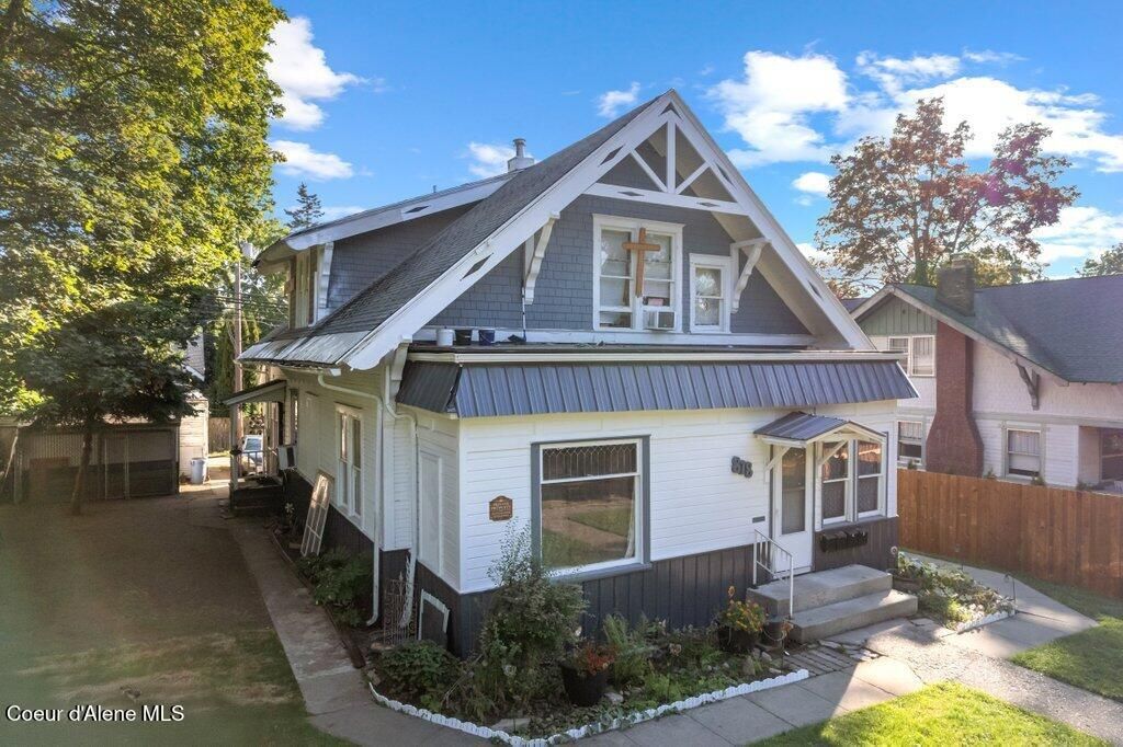 Photo of 818 Garden, Coeur dAlene, ID 83814 (MLS # 25-9573)