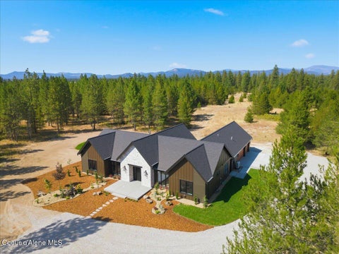 Photo of 890 Slaton LN, Deer Park, WA 99006 (MLS # 26-8817)