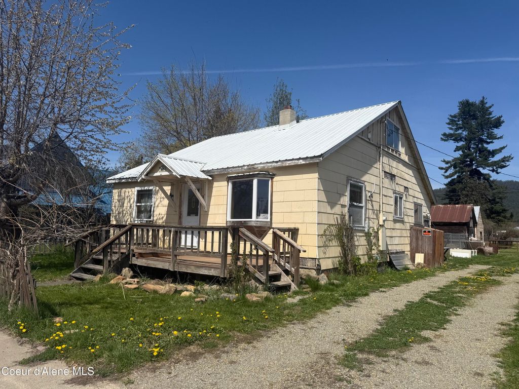 Photo of 116 4th Ave, Clark Fork, ID 83811 (MLS # 26-3857)