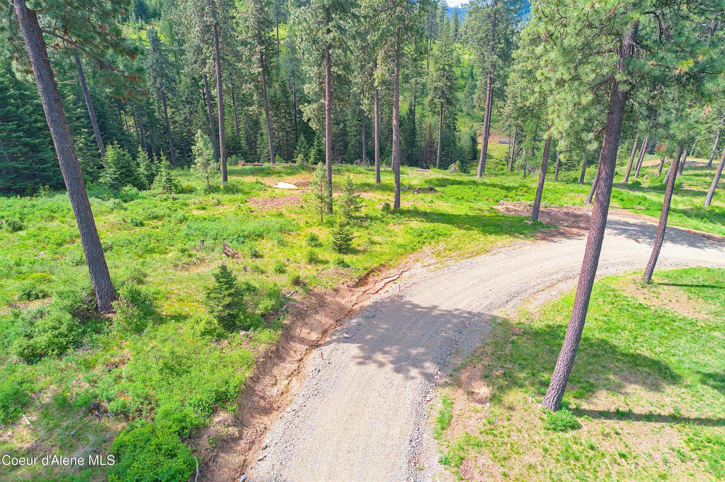 2304 S Blue Creek Rd, Coeur d'Alene, Alaska image 13