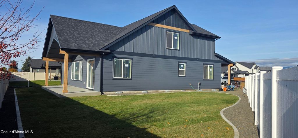 Photo of 2554 Salvation Ct, Post Falls, ID 83854 (MLS # 25-9079)