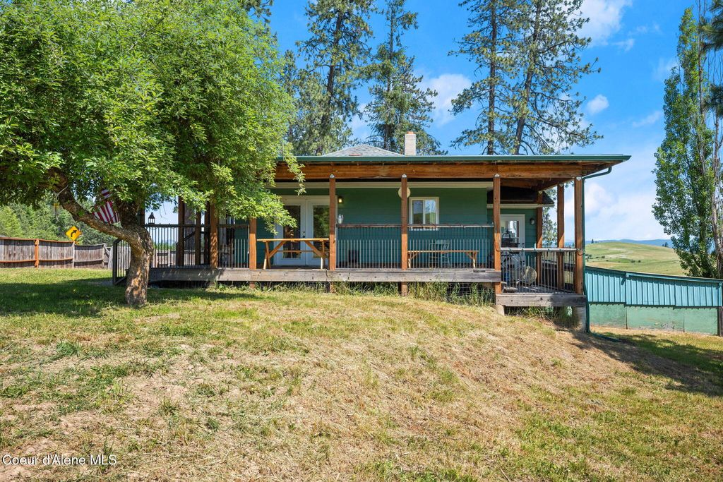 Photo of 39138 HIGHWAY 3, St. Maries, ID 83861 (MLS # 25-6147)