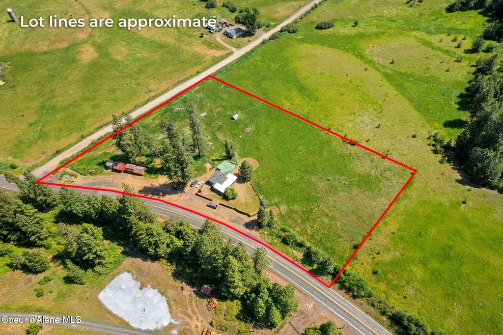 Photo of 39138 HIGHWAY 3, St. Maries, ID 83861 (MLS # 25-6147)