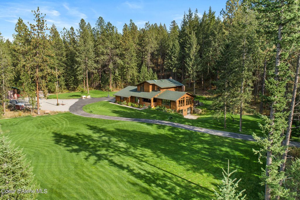Photo of 5999 ROGER Dr, Post Falls, ID 83854 (MLS # 26-413)