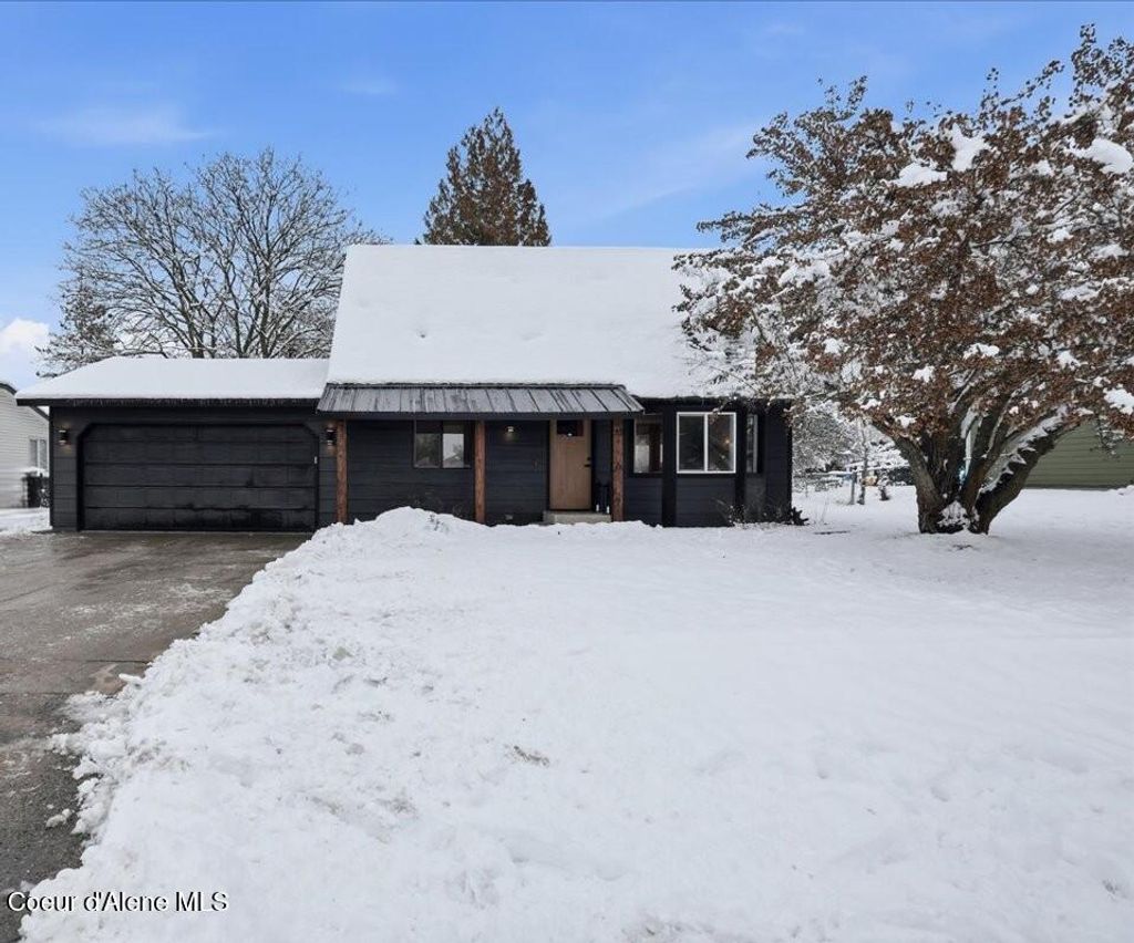 Photo of 387 Iowa Ave, Hayden, ID 83835 (MLS # 26-372)