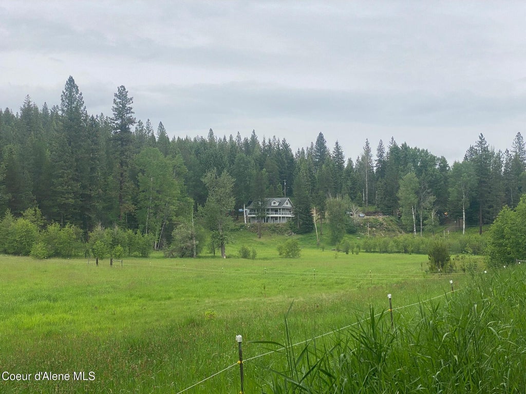Photo of 26 Roberts Rdg Rdg, Cocolalla, ID 83813 (MLS # 26-6677)