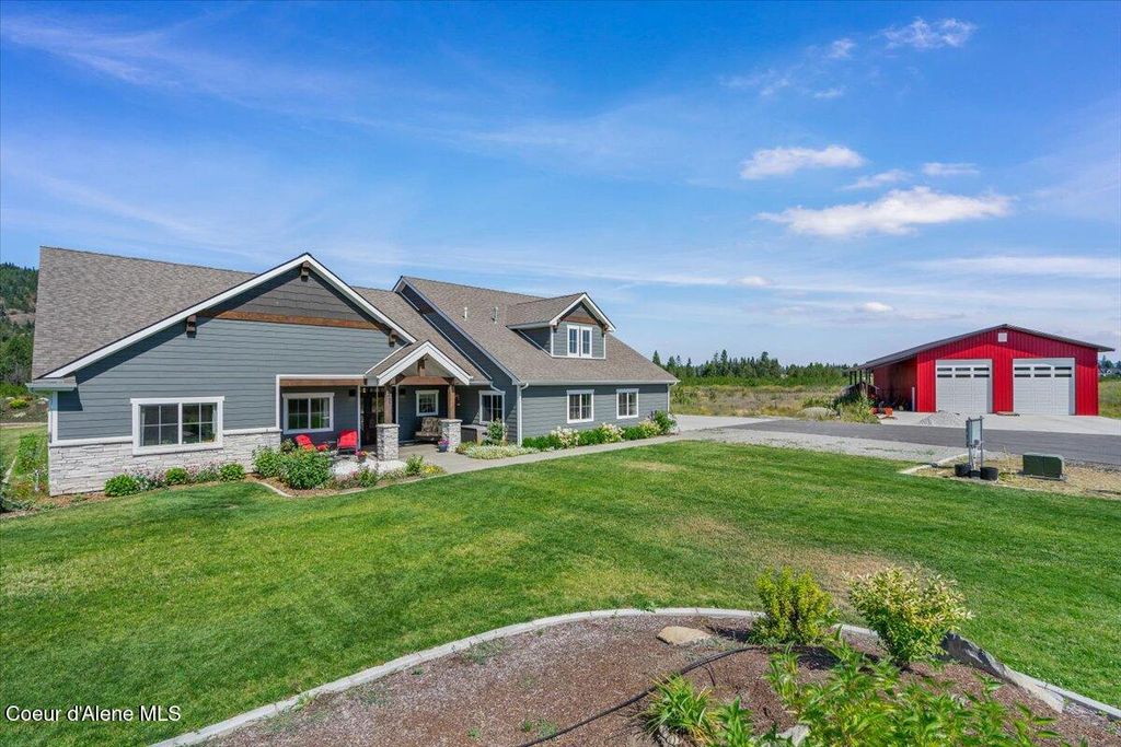 Photo of 457 Kinnerly Ct, Rathdrum, ID 83858 (MLS # 26-2075)