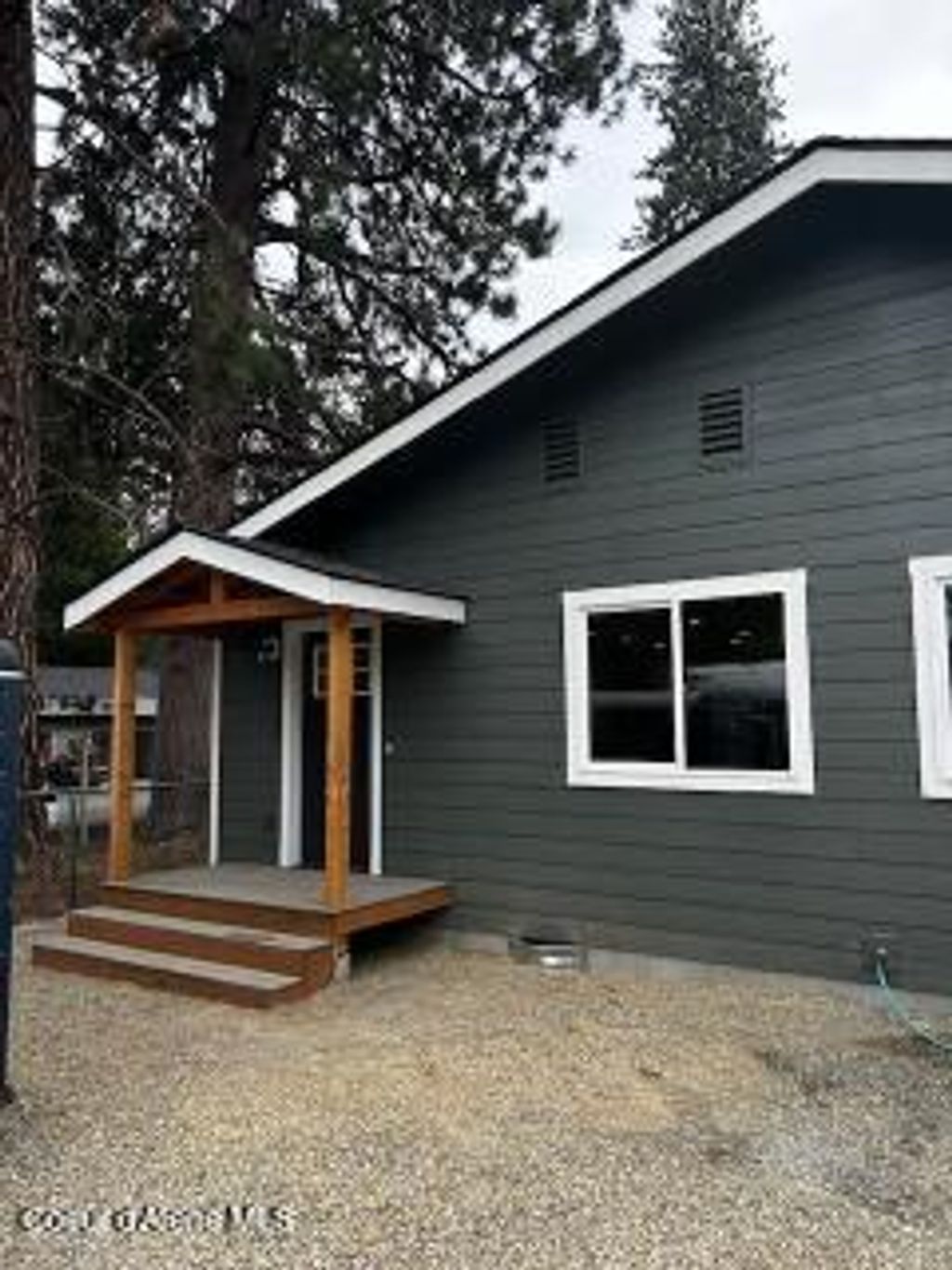 Photo of 374 Harriet St, Priest River, ID 83856 (MLS # 26-4060)