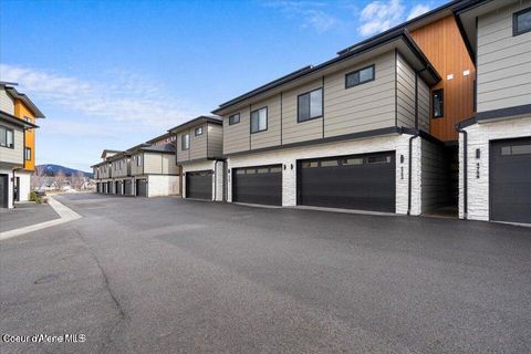 Photo of 4752 KONA Dr, Coeur dAlene, ID 83814 (MLS # 25-10918)