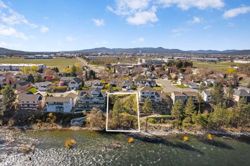 Photo of 695 Majestic View View, Post Falls, ID 83854 (MLS # 26-3320)