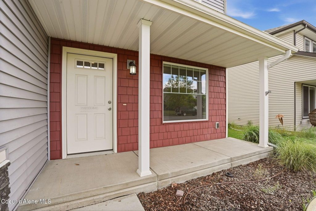 Photo of 4490 Magrath Dr, Coeur dAlene, ID 83815 (MLS # 26-5009)