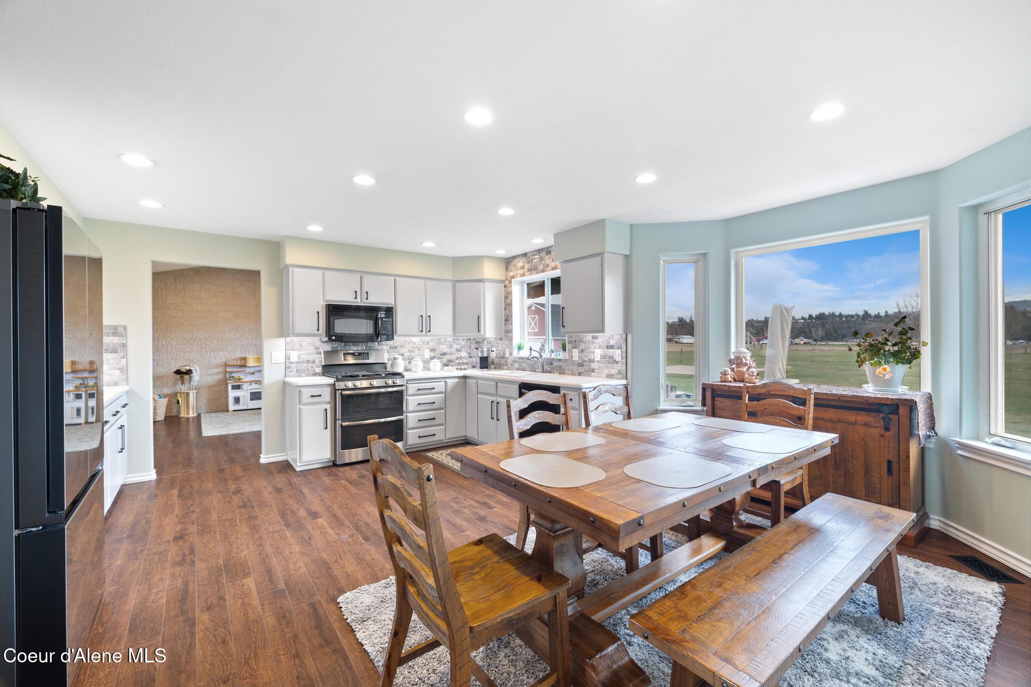 4450 E Poleline Ave, Post Falls, Texas image 13