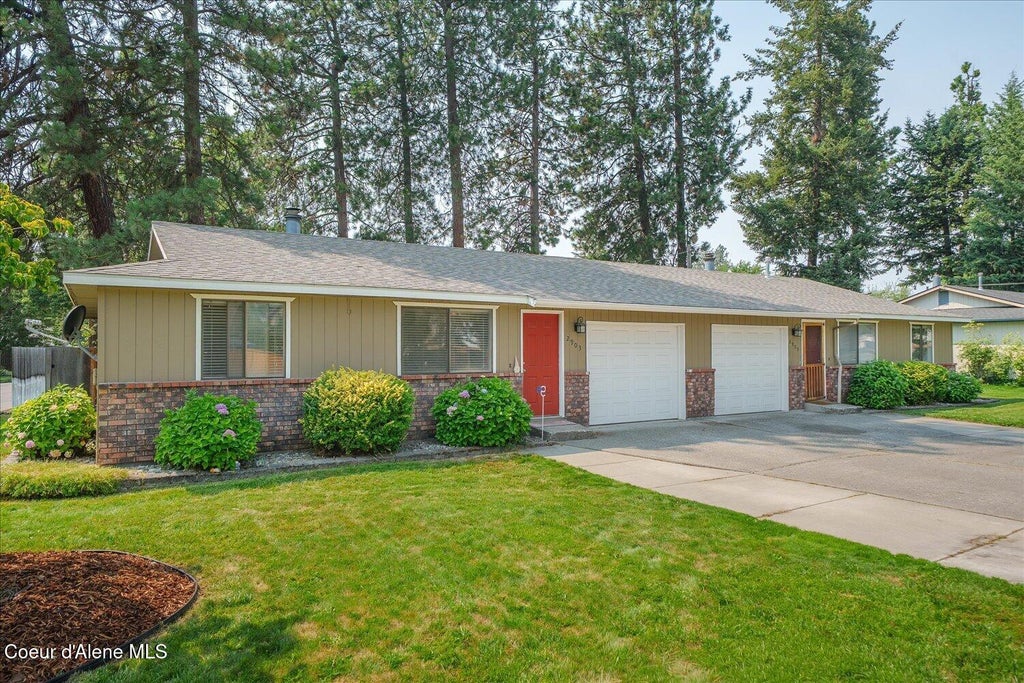 Photo of 2903/2905 Honeysuckle DR, Coeur dAlene, ID 83815 (MLS # 26-8402)