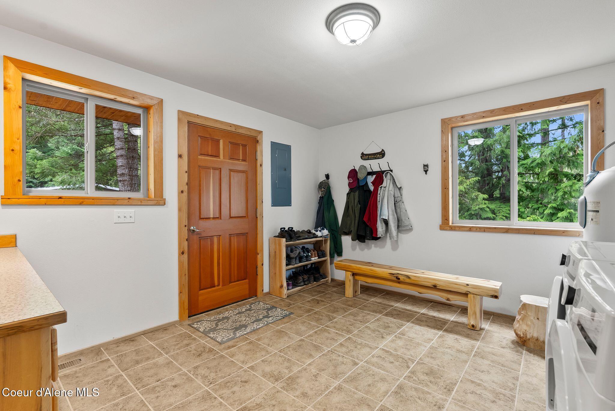 335 Tamarack Ln, Sagle, Alaska image 31