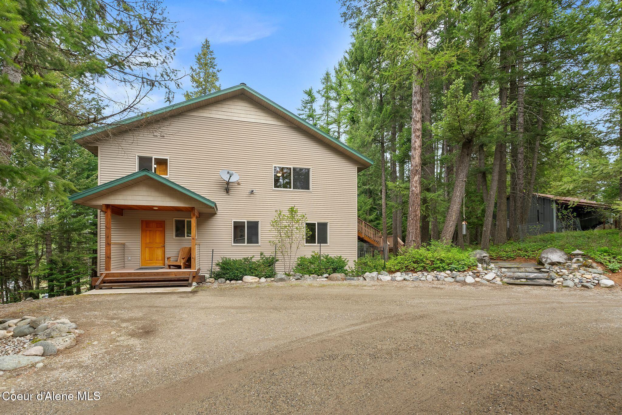 335 Tamarack Ln, Sagle, Alaska image 2