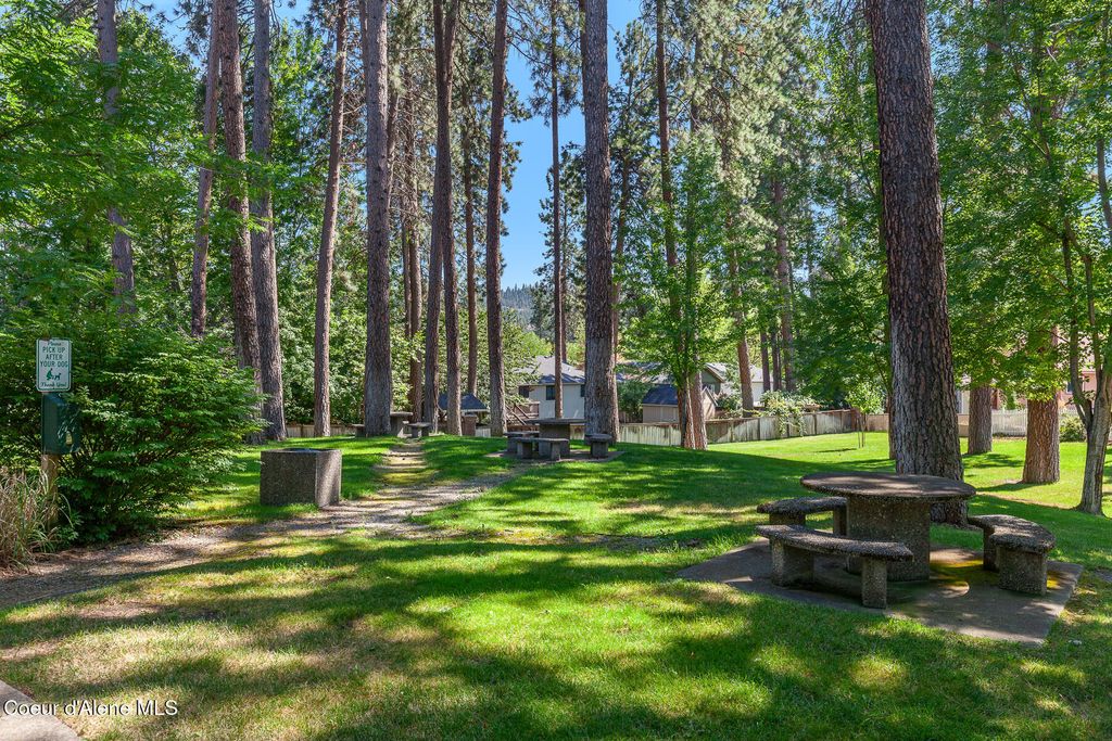 Photo of 103 HARBOR PARK Park, Post Falls, ID 83854 (MLS # 25-8339)