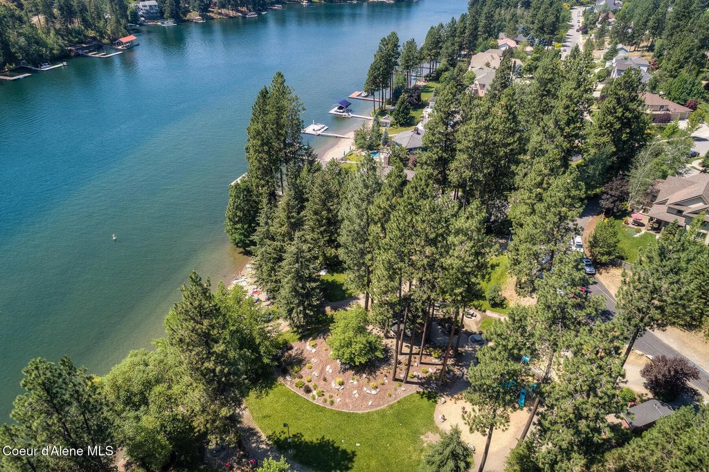 Photo of 103 HARBOR PARK Park, Post Falls, ID 83854 (MLS # 25-8339)