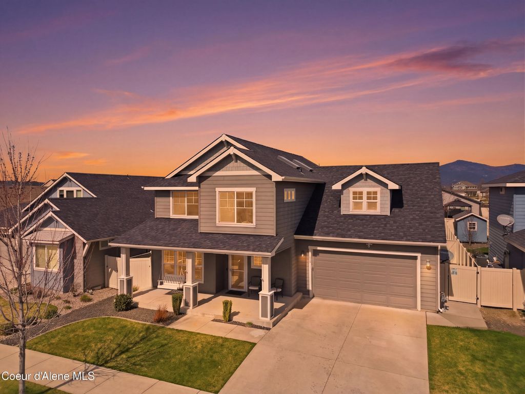 Photo of 623 Penrose Ave, Post Falls, ID 83854 (MLS # 26-2917)