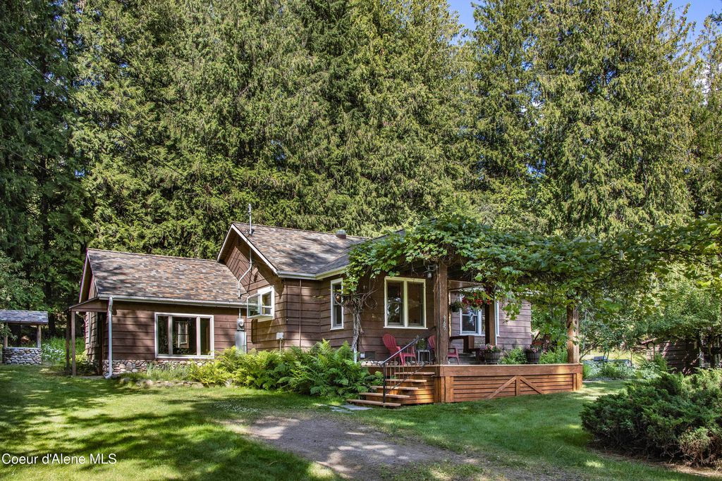 Photo of 965 Denton Rd, Hope, ID 83836 (MLS # 26-1884)